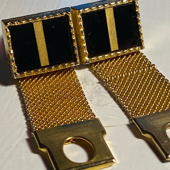 Vintage men’s gold with black lacquer square cuff links - Picture 3 of 9